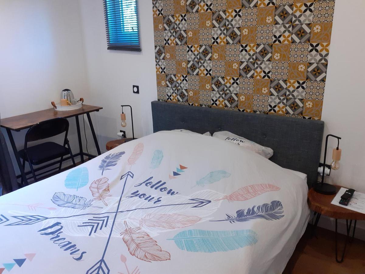 Chambre cosy au calme Chavanoz Exterior foto